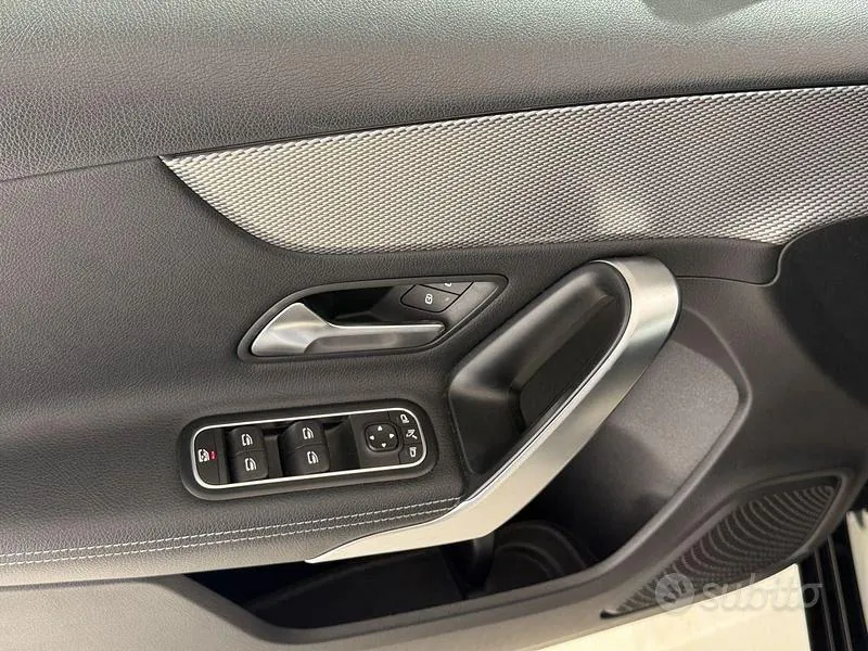 Mercedes-Benz A-Class 2020 photo 5