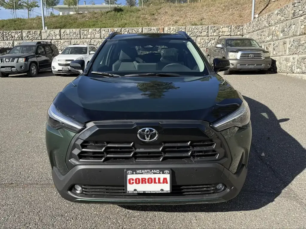 Toyota Corolla Cross 2026 photo 2