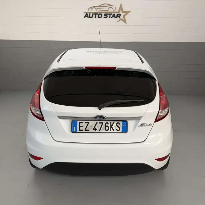 Ford Fiesta 2015 photo 3