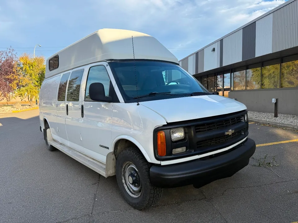 Chevrolet Express 1999 photo 4
