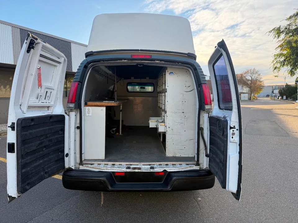 Chevrolet Express 1999 photo 5