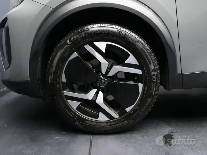 Peugeot 2008 2024 photo 5