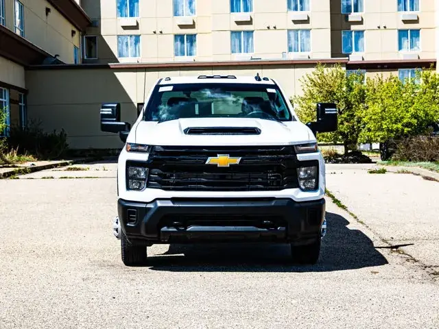 Chevrolet Silverado 3500Hd 2025 photo 3