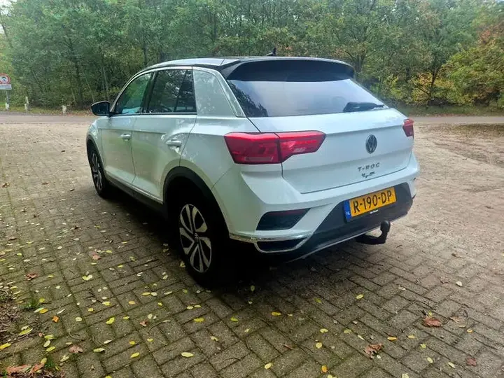 Volkswagen T-Roc 2021 photo 4