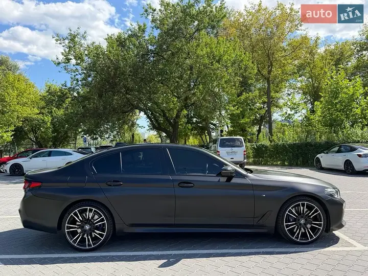BMW 5 Series 2018 photo 4