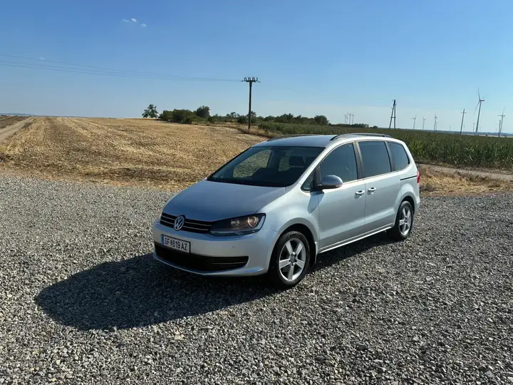 Volkswagen Sharan 2011 photo 3