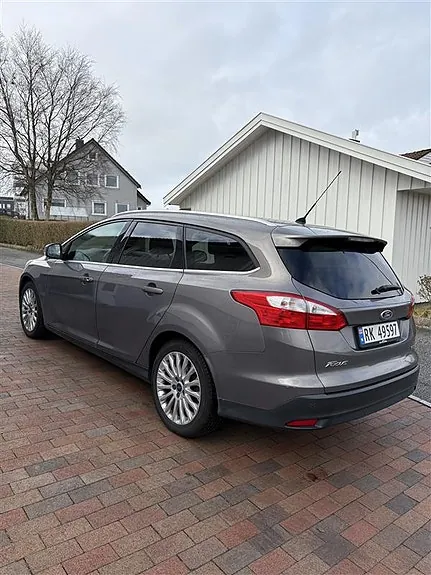 Ford Focus 2012 photo 5