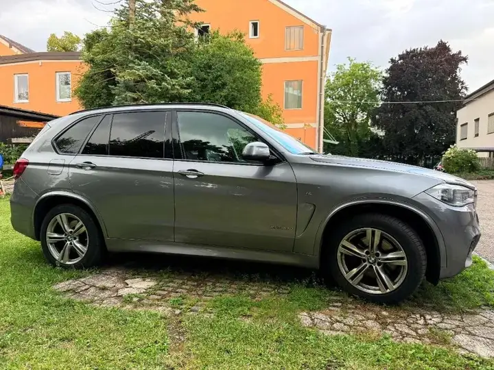 BMW X5 2017 photo 2