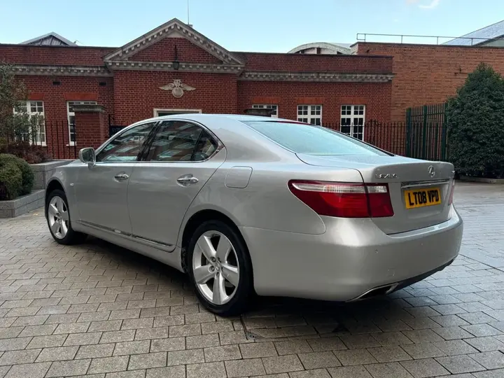 Lexus Ls 2008 photo 4
