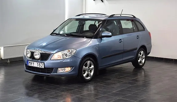Skoda Fabia 2012 photo 3