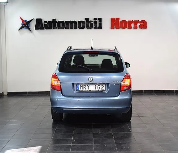 Skoda Fabia 2012 photo 4