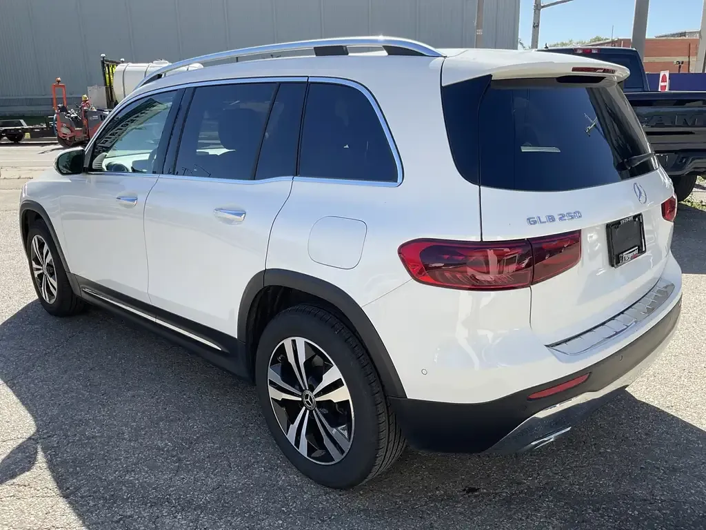 Mercedes-Benz Glb 2024 photo 5