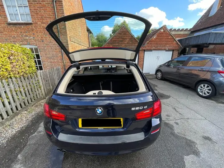 BMW 5 Series 2011 photo 5