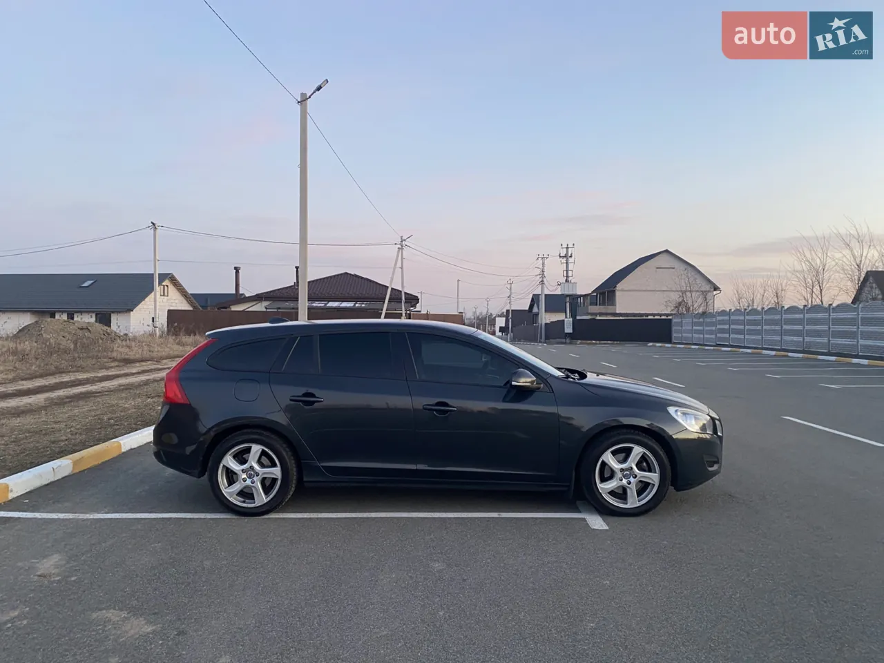 Volvo V60 2011 photo 4