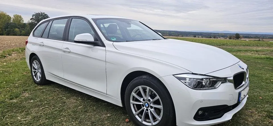 BMW 320I