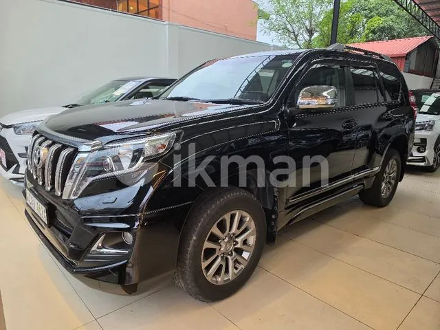 Toyota Land Cruiser Prado 2017 photo 2