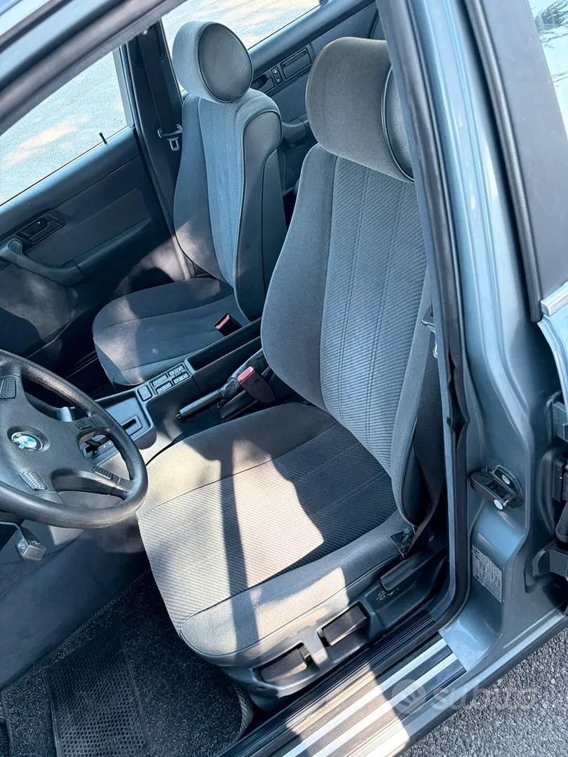 BMW E34 1989 photo 3