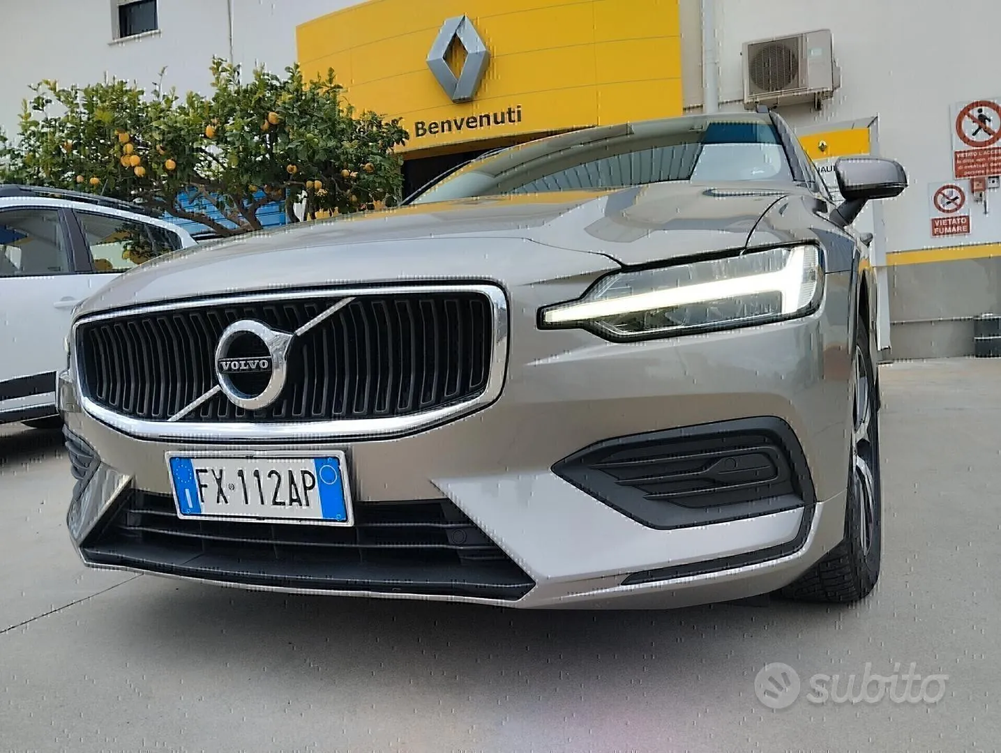 Volvo V60 2019 photo 2