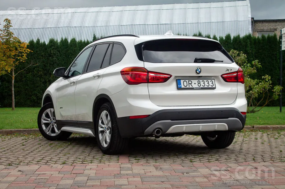 BMW X1 2015 photo 4