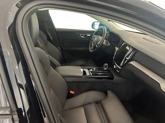 Volvo V60 2026 photo 5