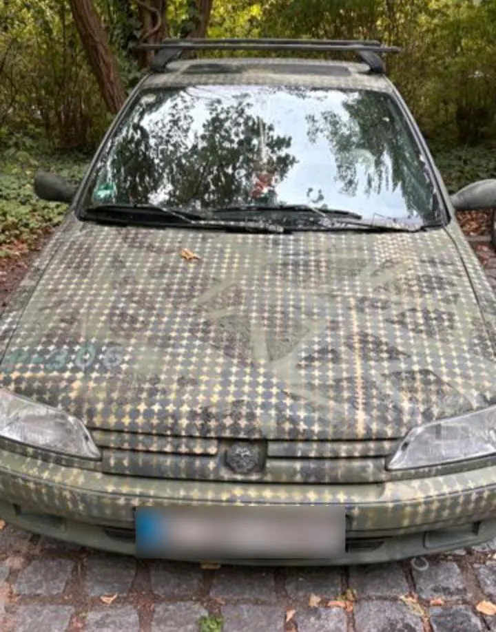 Peugeot 306