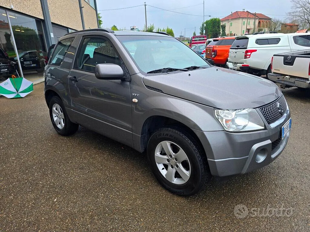 Suzuki Grand Vitara 2006 photo 2