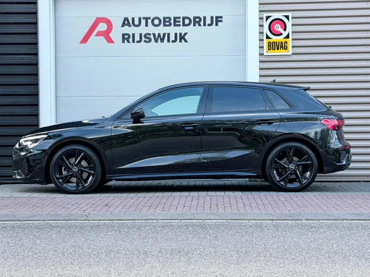 Audi A3 2022 photo 2
