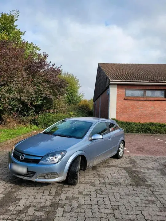 Opel Astra H Gtc