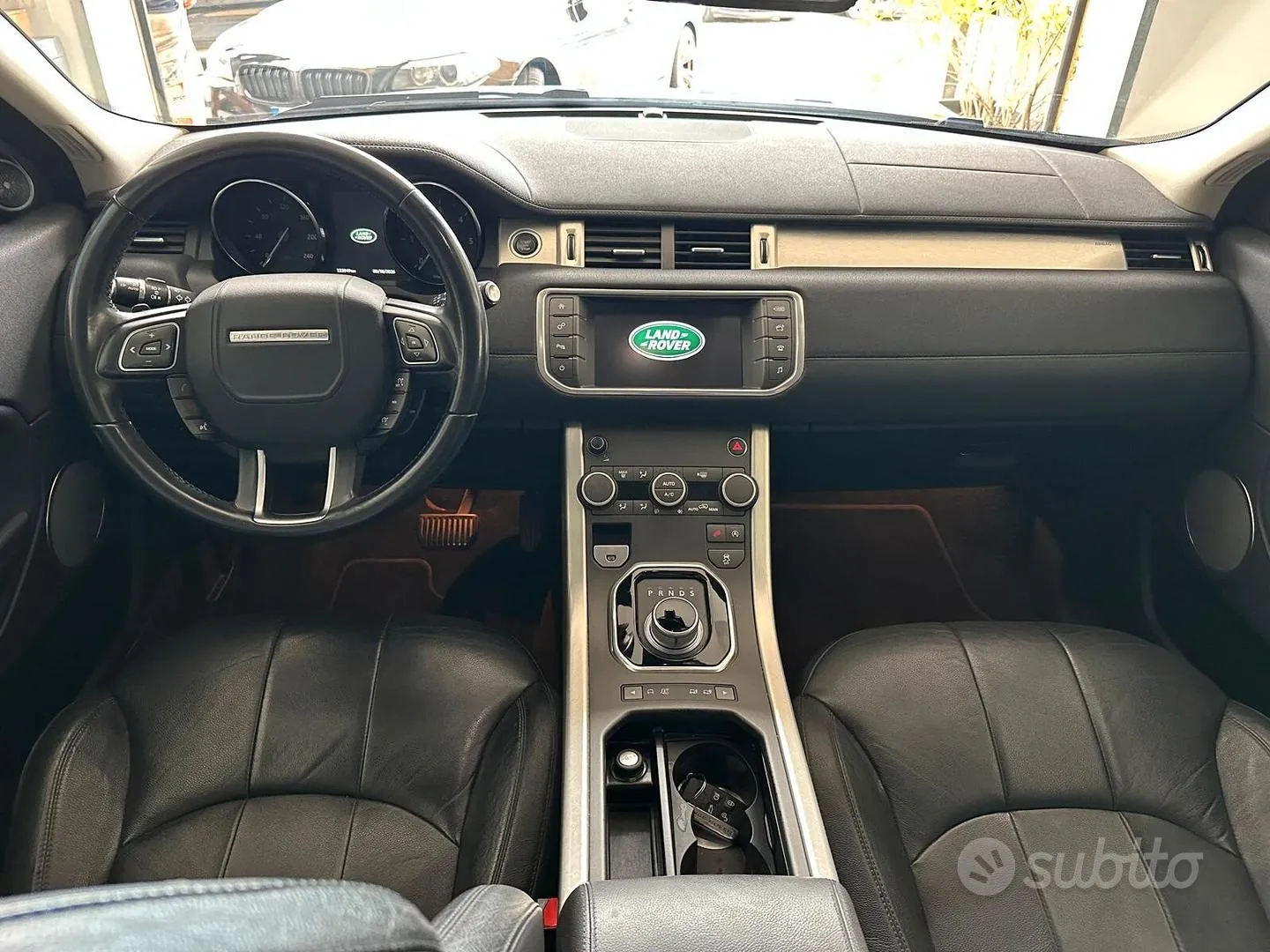 Land Rover Range Rover Evoque 2016 photo 3