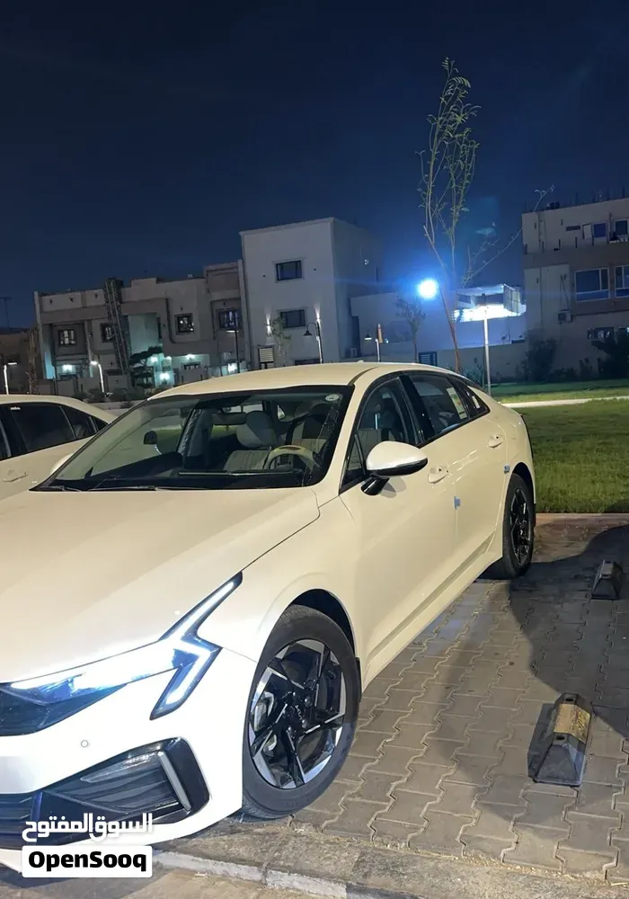Kia K5 2026 photo 2