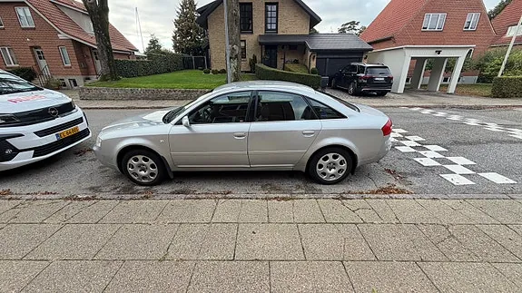 Audi A6 2002 photo 2