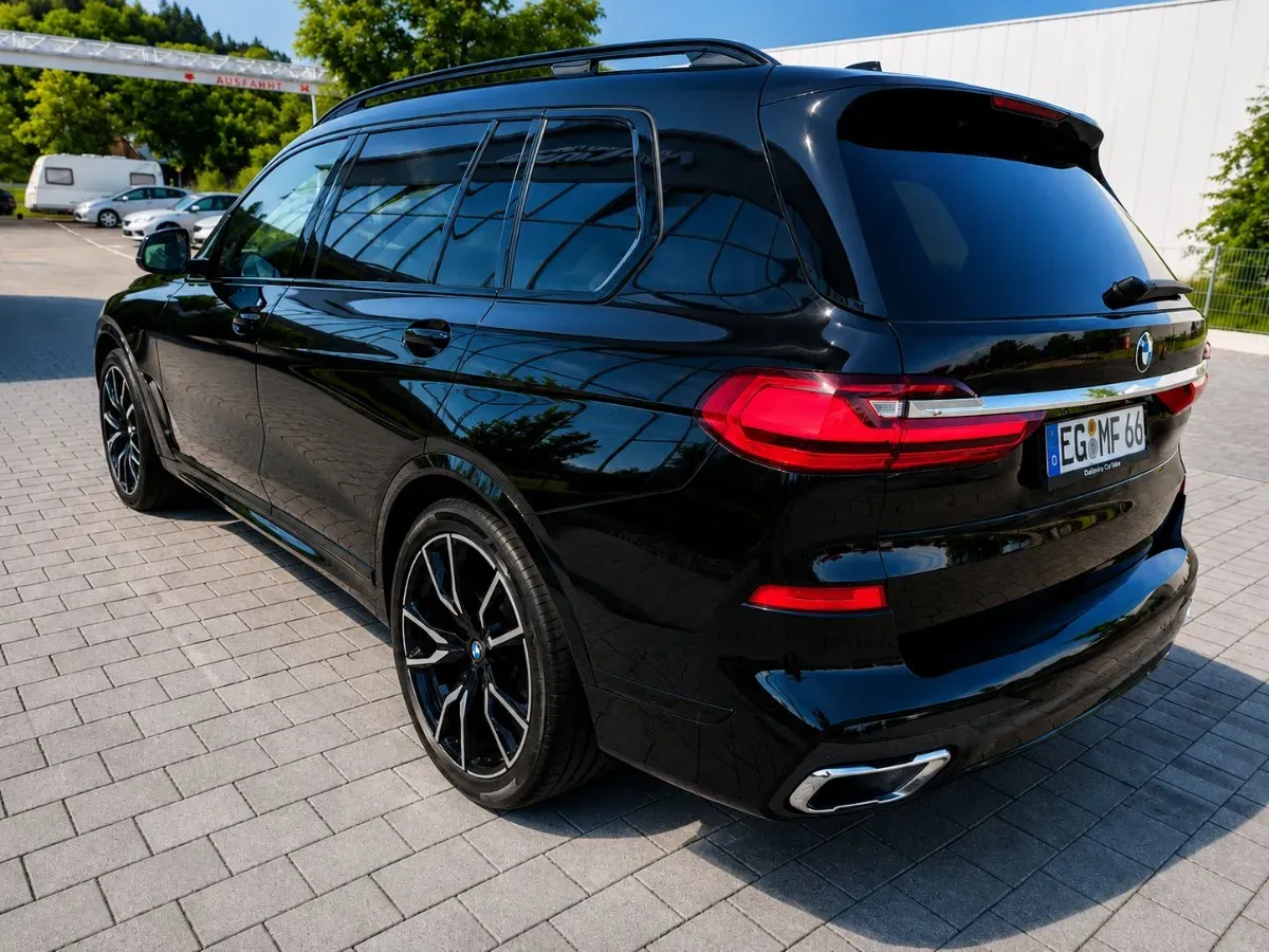 BMW X7 2021 photo 2