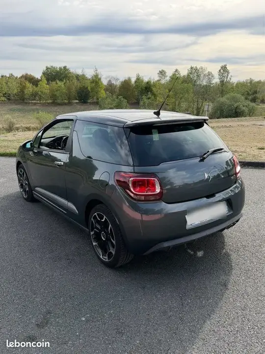 Citroen Ds3 2017 photo 2