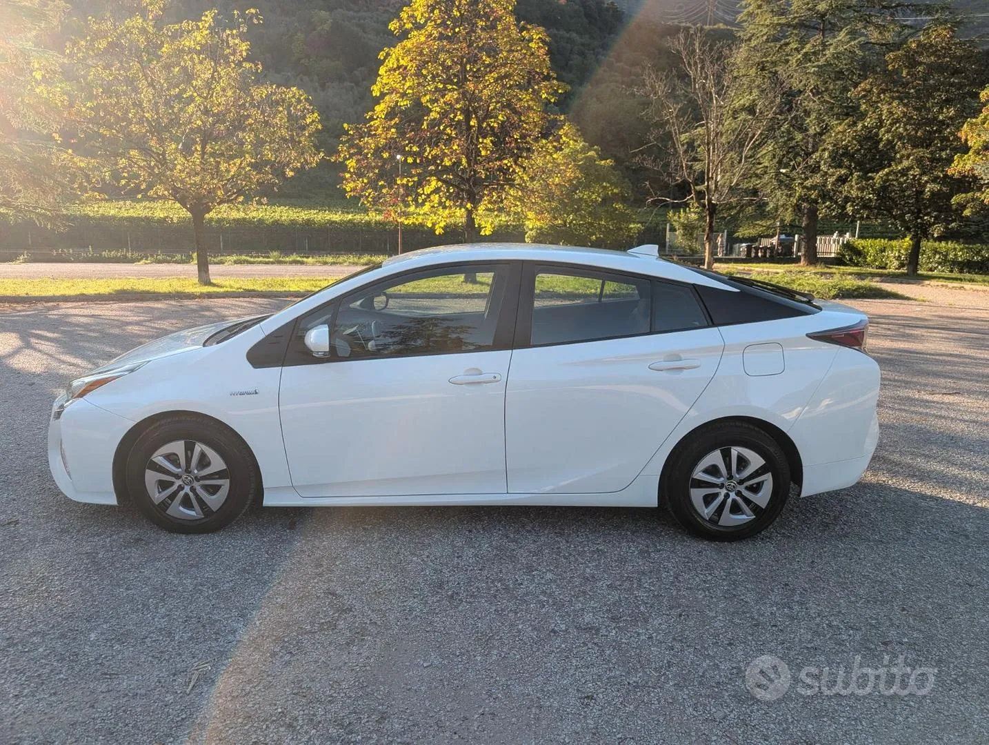 Toyota Prius 2018 photo 3