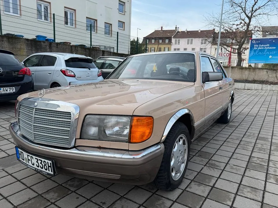 Mercedes-Benz W126 Se 260