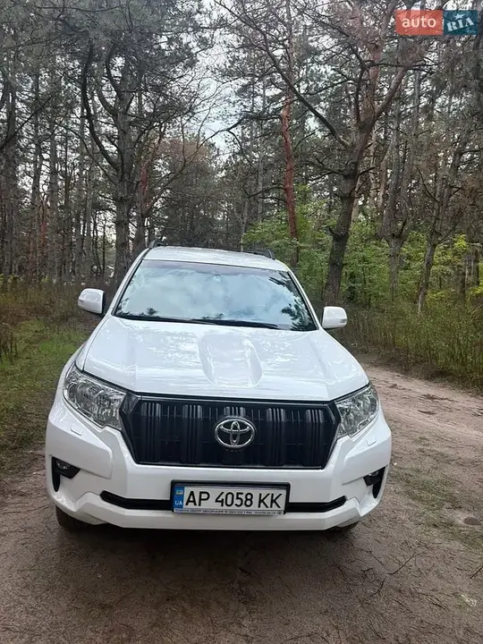 Toyota Land Cruiser Prado 2019 photo 2