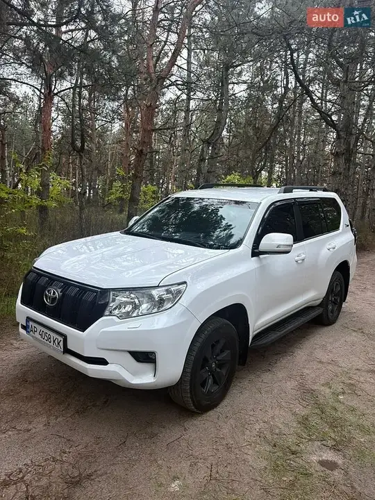 Toyota Land Cruiser Prado 2019 photo 4