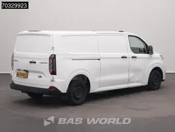 Ford Transit Custom 2024 photo 2