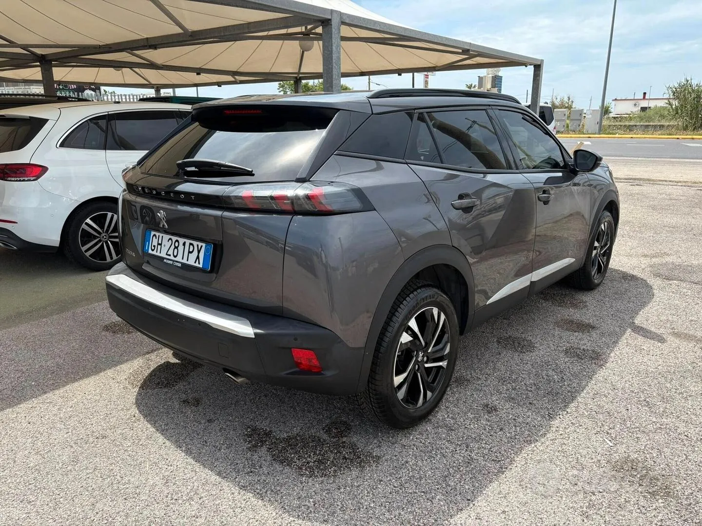 Peugeot 2008 2021 photo 3