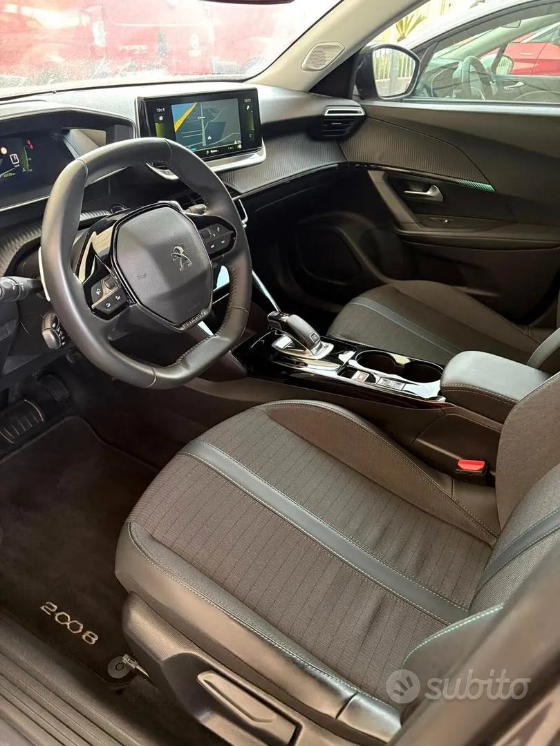 Peugeot 2008 2021 photo 4