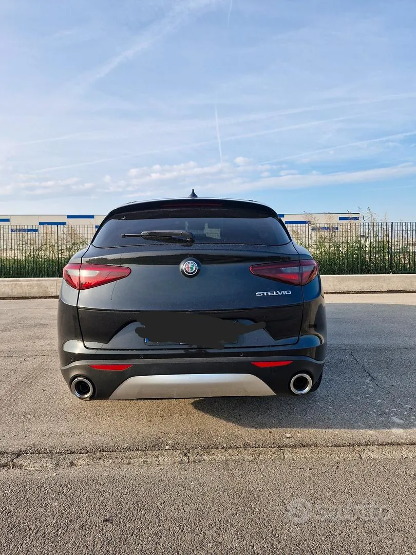Alfa Romeo Stelvio 2020 photo 2