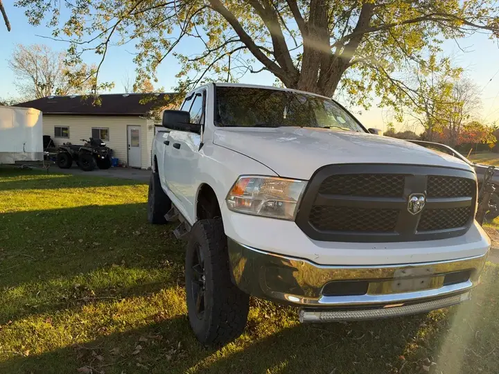 Ram 1500 2015 photo 2
