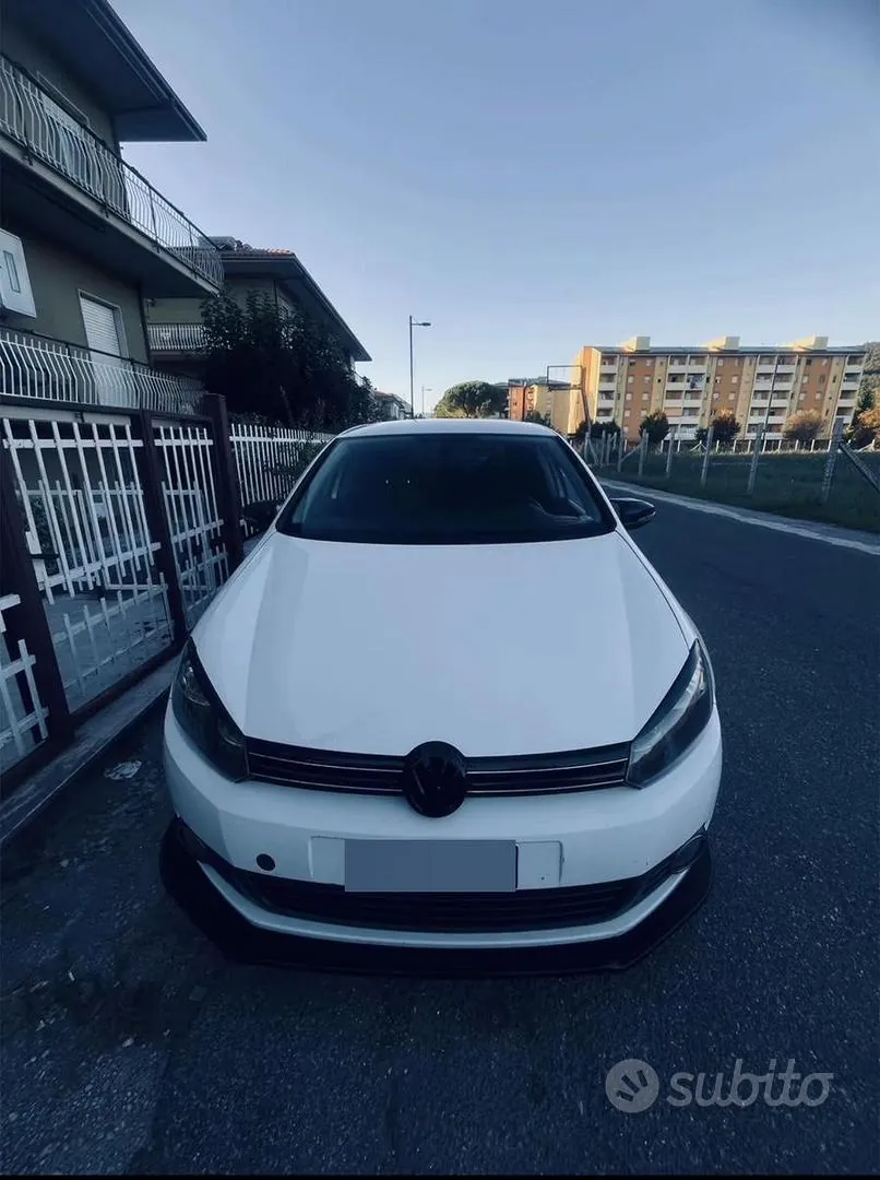 Volkswagen Golf 2012 photo 4