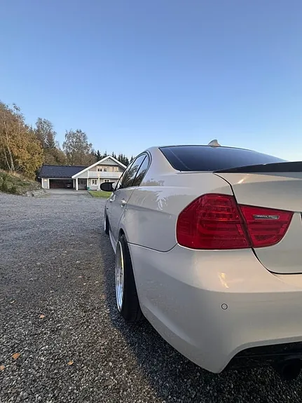 BMW 335I 2011 photo 5