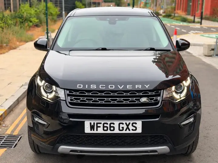 Land Rover Discovery Sport 2016 photo 2