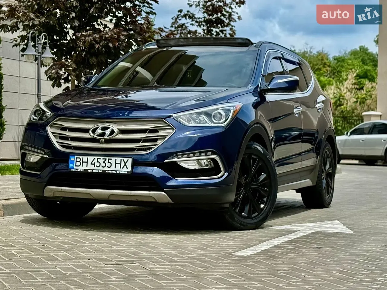 Hyundai Santa Fe 2017 photo 2