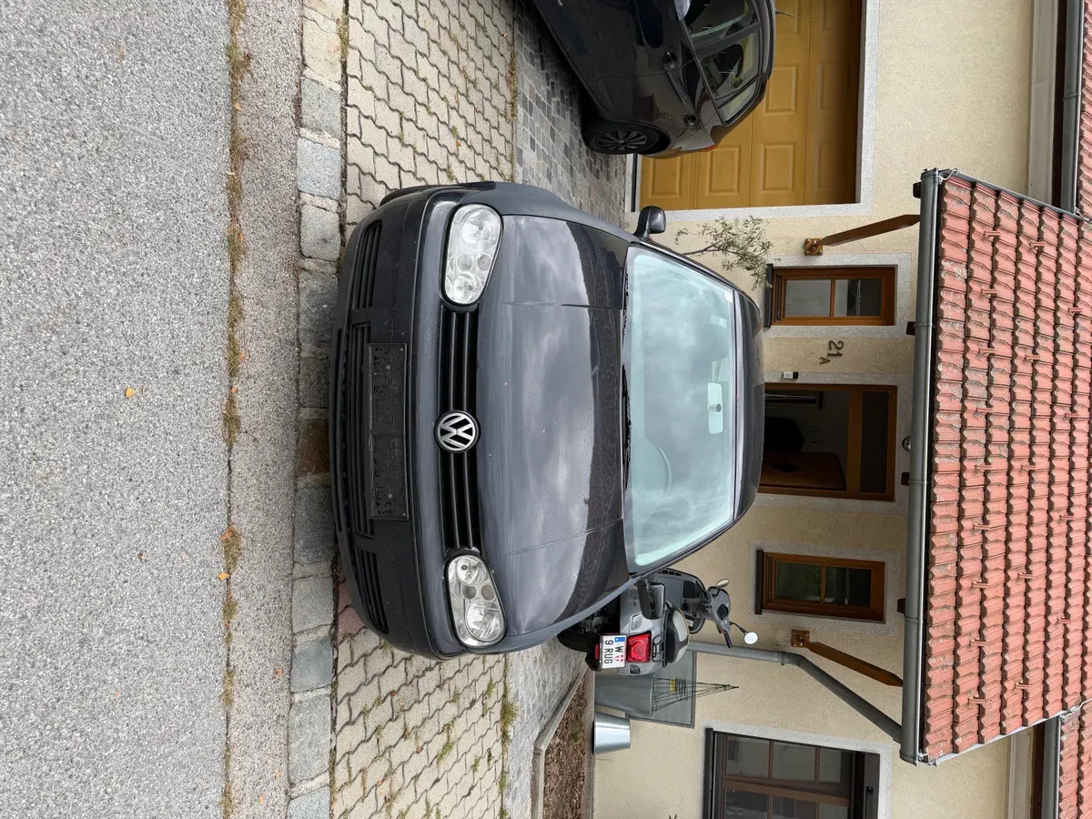Volkswagen Golf 2001 photo 2