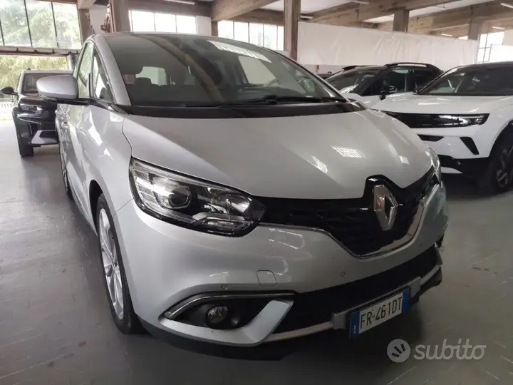 Renault Scenic 2018 photo 2