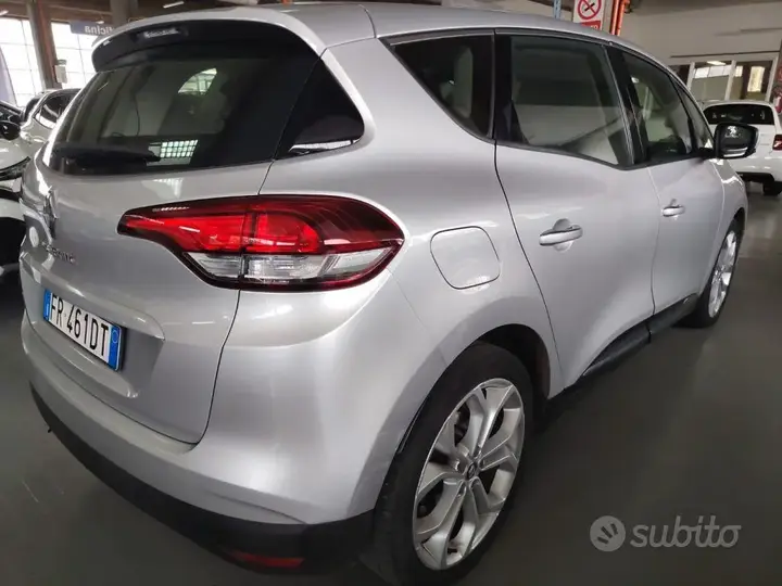 Renault Scenic 2018 photo 5