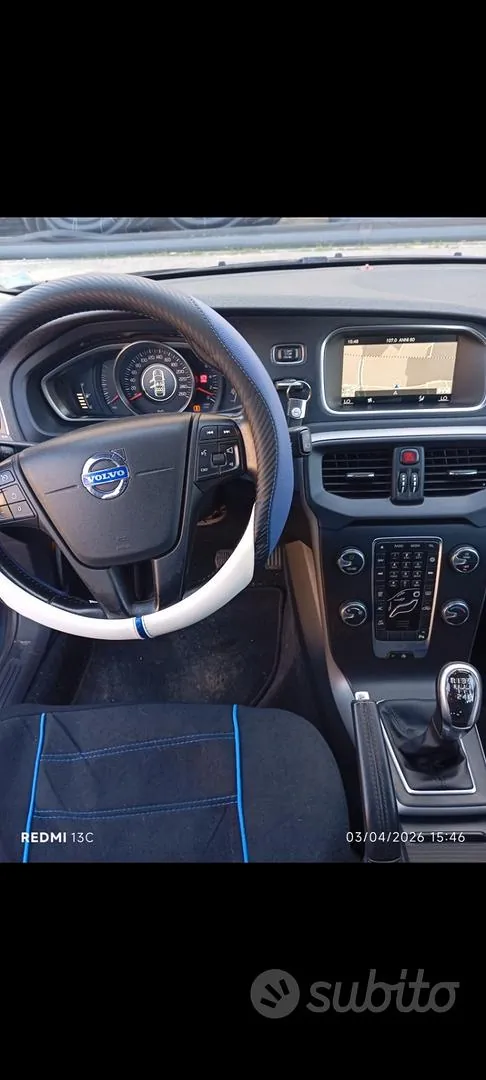 Volvo V40 2016 photo 2